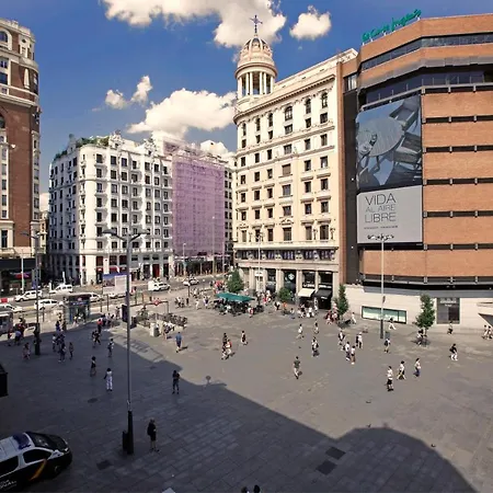 Callao One Suites Madrid Exterior photo